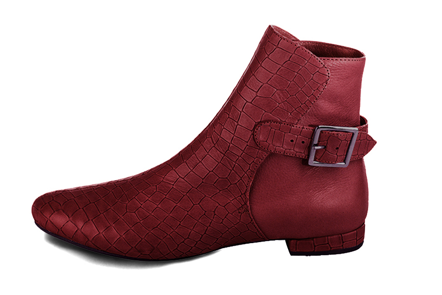 Burgundy red women's ankle boots with buckles at the back. Round toe. Flat block heels. Profile view - Florence KOOIJMAN